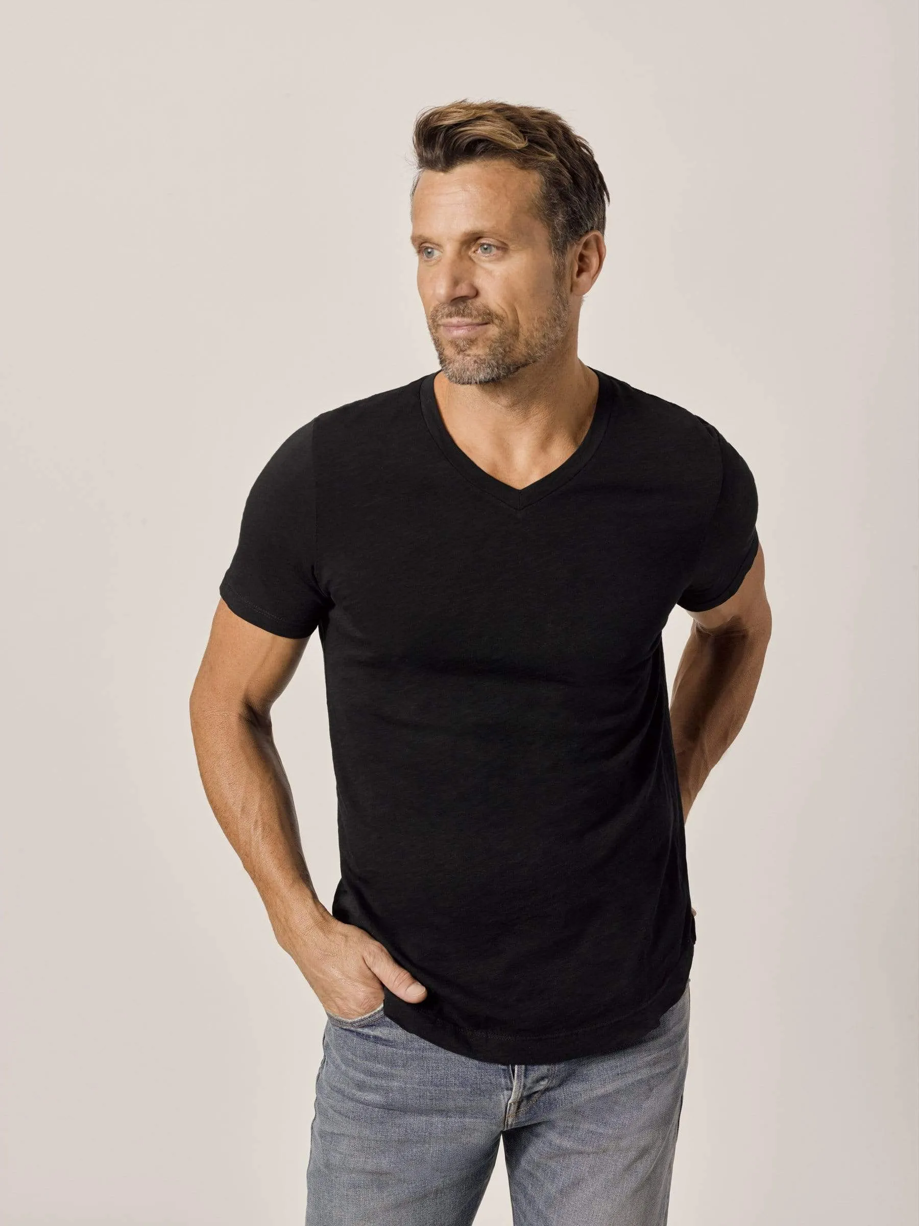 Black Slub Curved Hem V-Neck