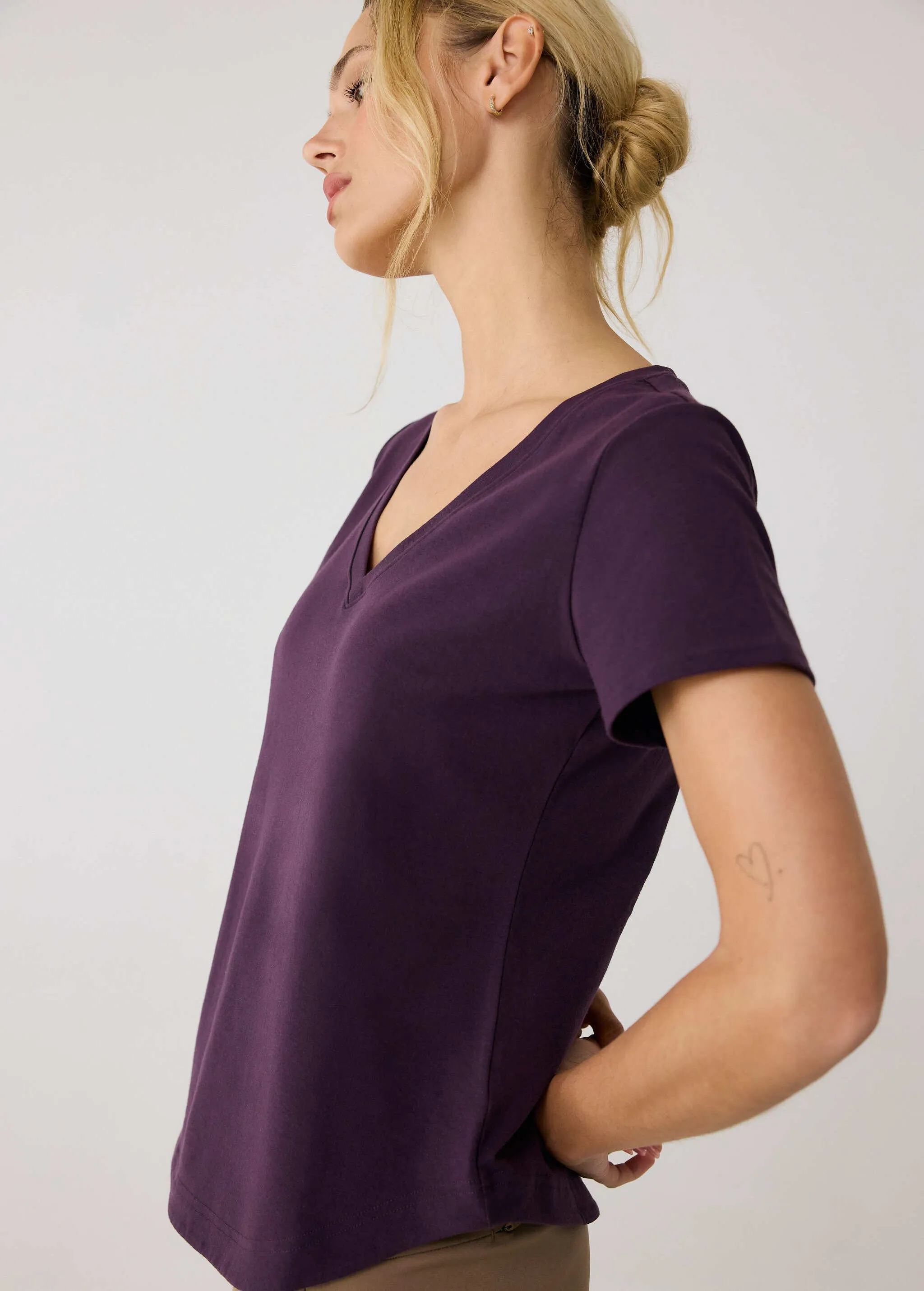 Effortless V-Neck Shirt