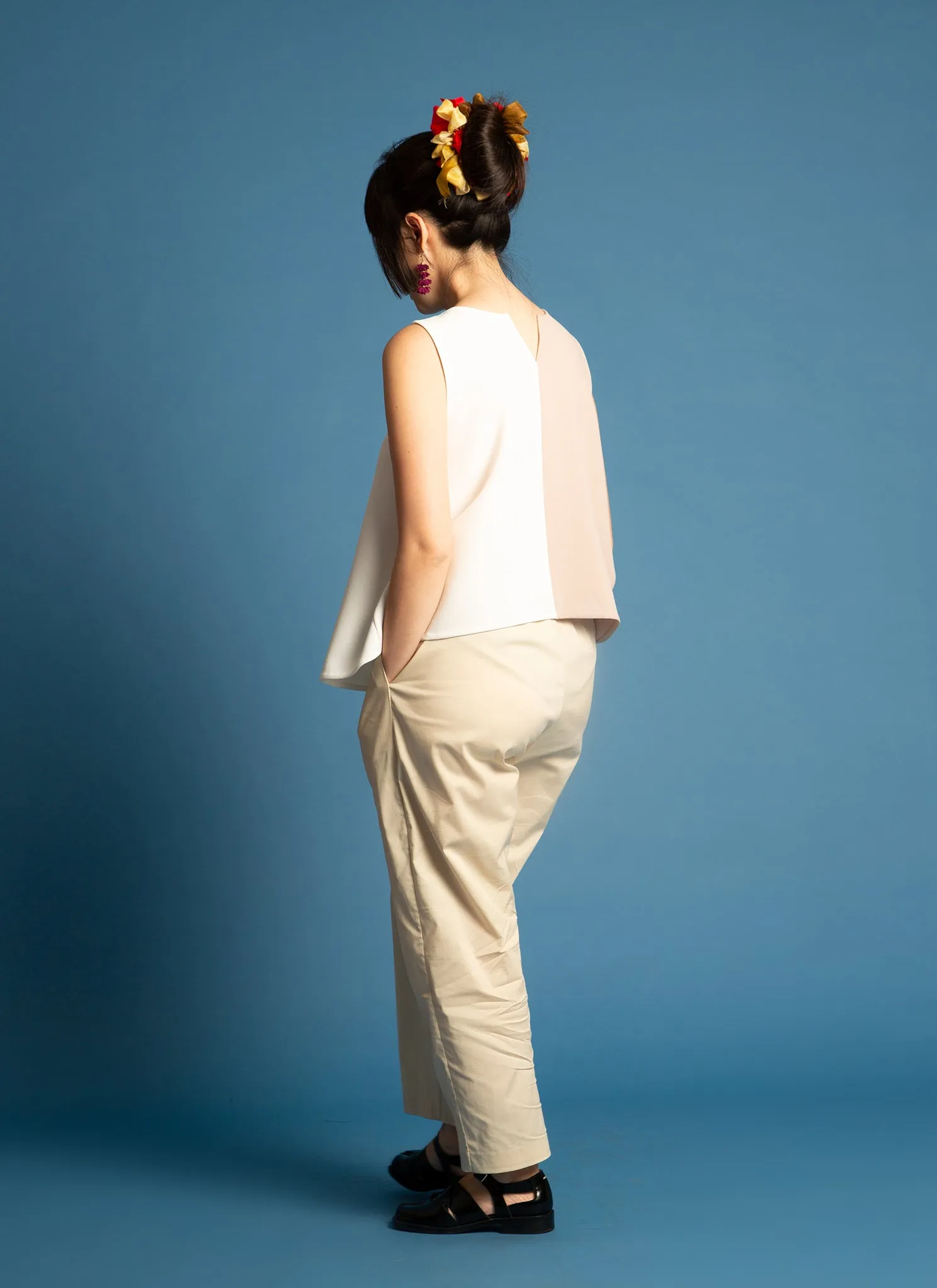 Le Pocket Tapered Pant w/ Elastic Waist in Cream